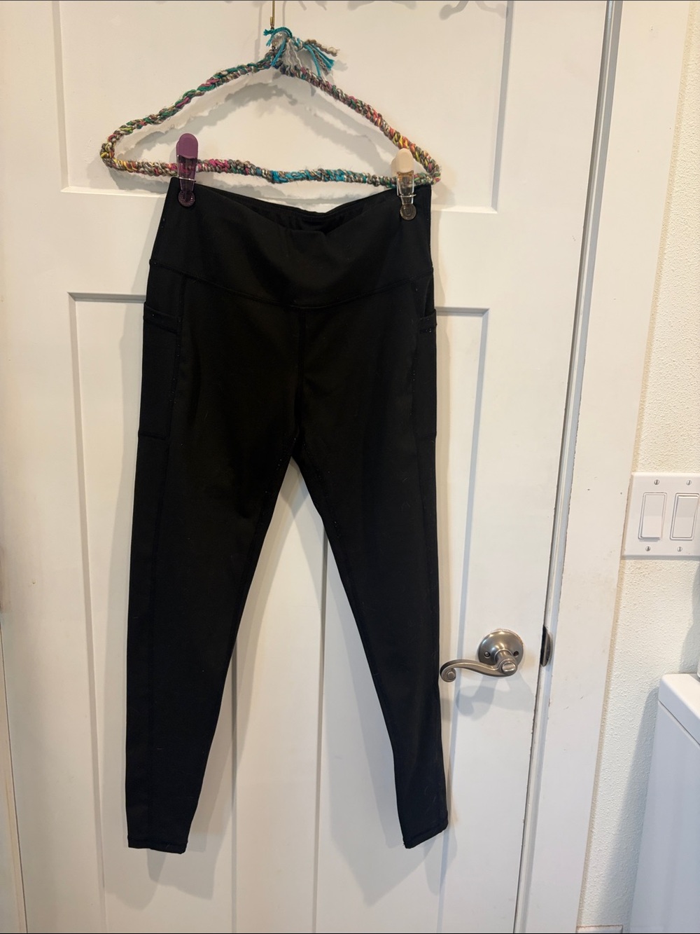 Black Active Leggings with Side Pockets
